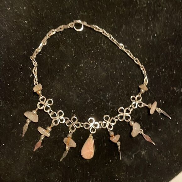 Bohemian 9” silver tone bracelet w/7 raw quartz charm dangles & hook/latch clasp - Picture 1 of 15